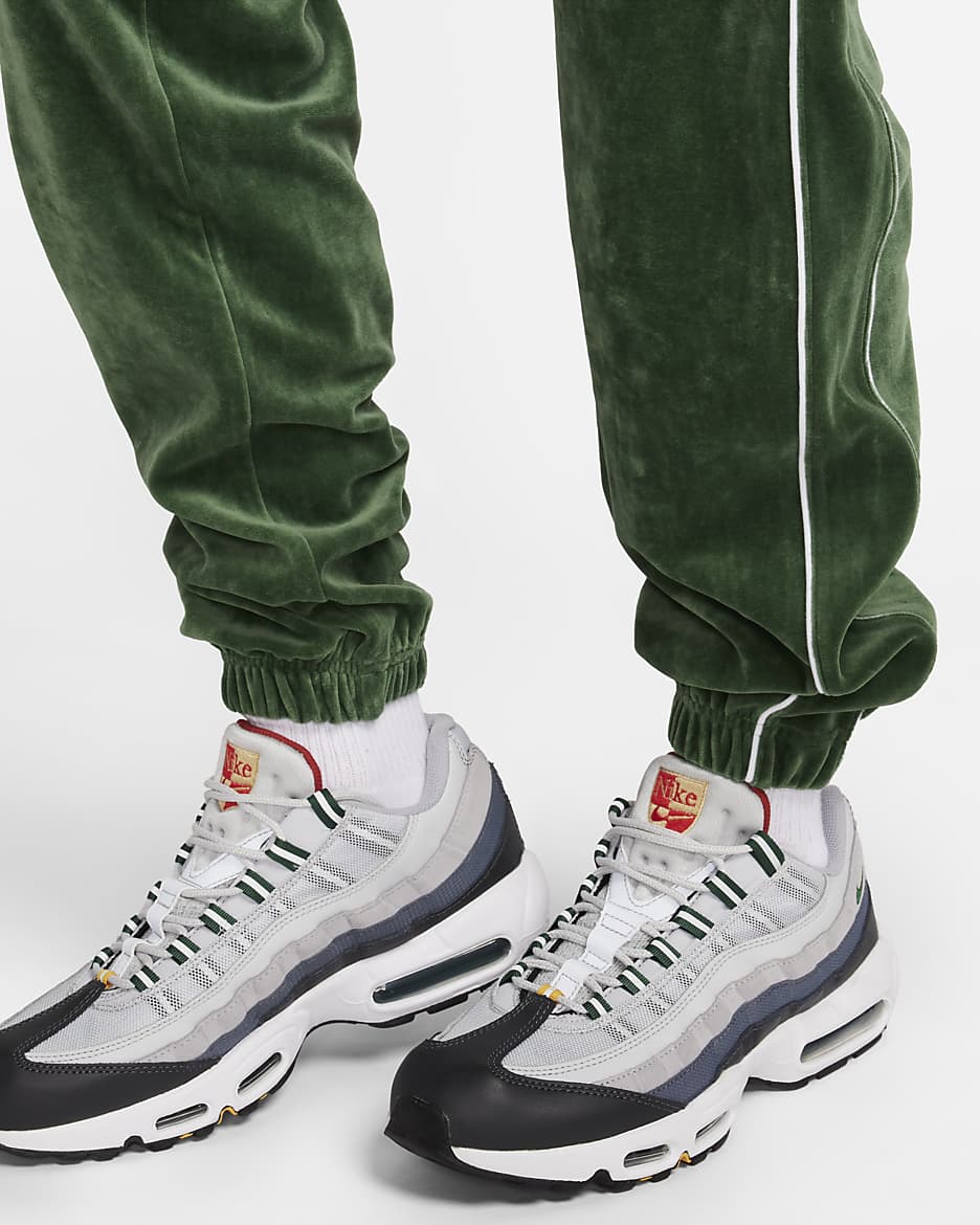 Nike Sportswear Club Men s Velour Trousers